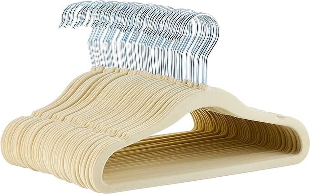 Amazon Basics cintres enfants velours — photo du produit